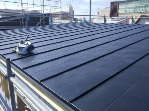 屋根　立平葺き2